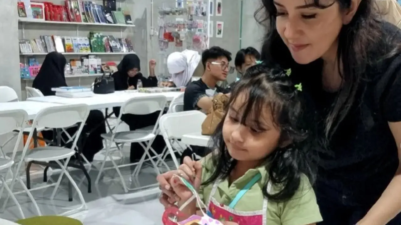 Potret Andi Soraya dan Kylie (Sumber: Instagram/andisorayabeatrix)