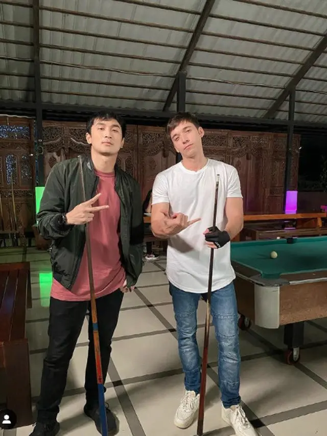 Gerald Yohanes bersama teman main sinetronnya