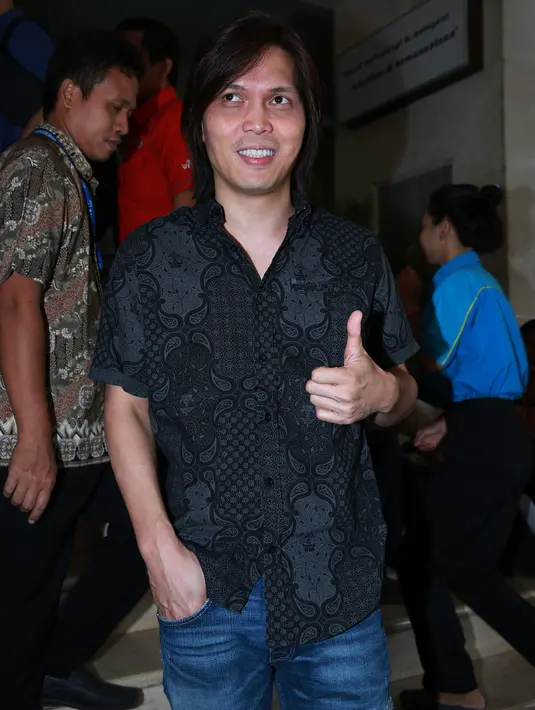 Kunjungan Once ke Mabes Polri dalam rangka melakukan aksi nyata memerangi kejahatan pembajakan bersama BEKRAF, Satuan Tugas Anti Pembajakan yang memulai kerjasamanya dengan Mabes Polri untuk memberantas pembajakan. (Deki Prayoga/Bintang.com)