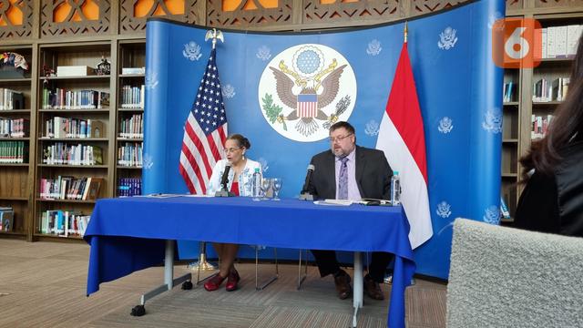 Dubes AS untuk Indonesia Kamala Shirin Lakhdhir (kiri). (Liputan6.com/Tanti Yulianingsih)