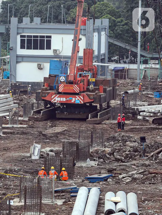 Kapasitas stasiun Tanah Abang juga akan ditingkatkan, dari 100.000 menjadi 300.000 penumpang per hari. (Liputan6.com/Angga Yuniar)