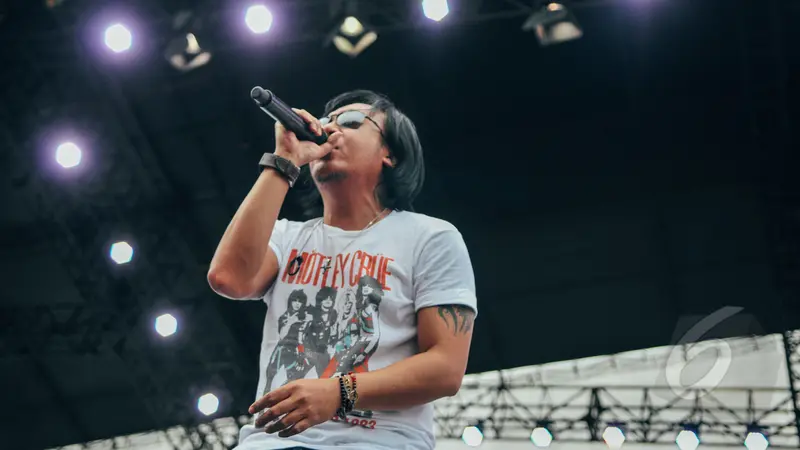 Penampilan Memukau Ari Lasso di Konser Drug Free Asia Afrika