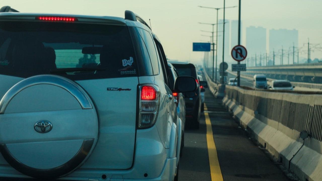 Bahu Jalan Tol Semanggi-Cawang Dibuka Lebih Awal saat Ramadan, Catat Jadwalnya!
