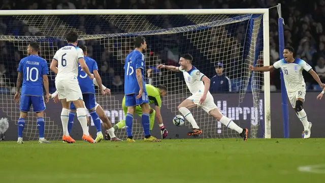 Foto: Timnas Inggris Sukses Pertahankan Kemenangan atas Italia Melalui 10 Pemain di Kualfikasi Euro 2024