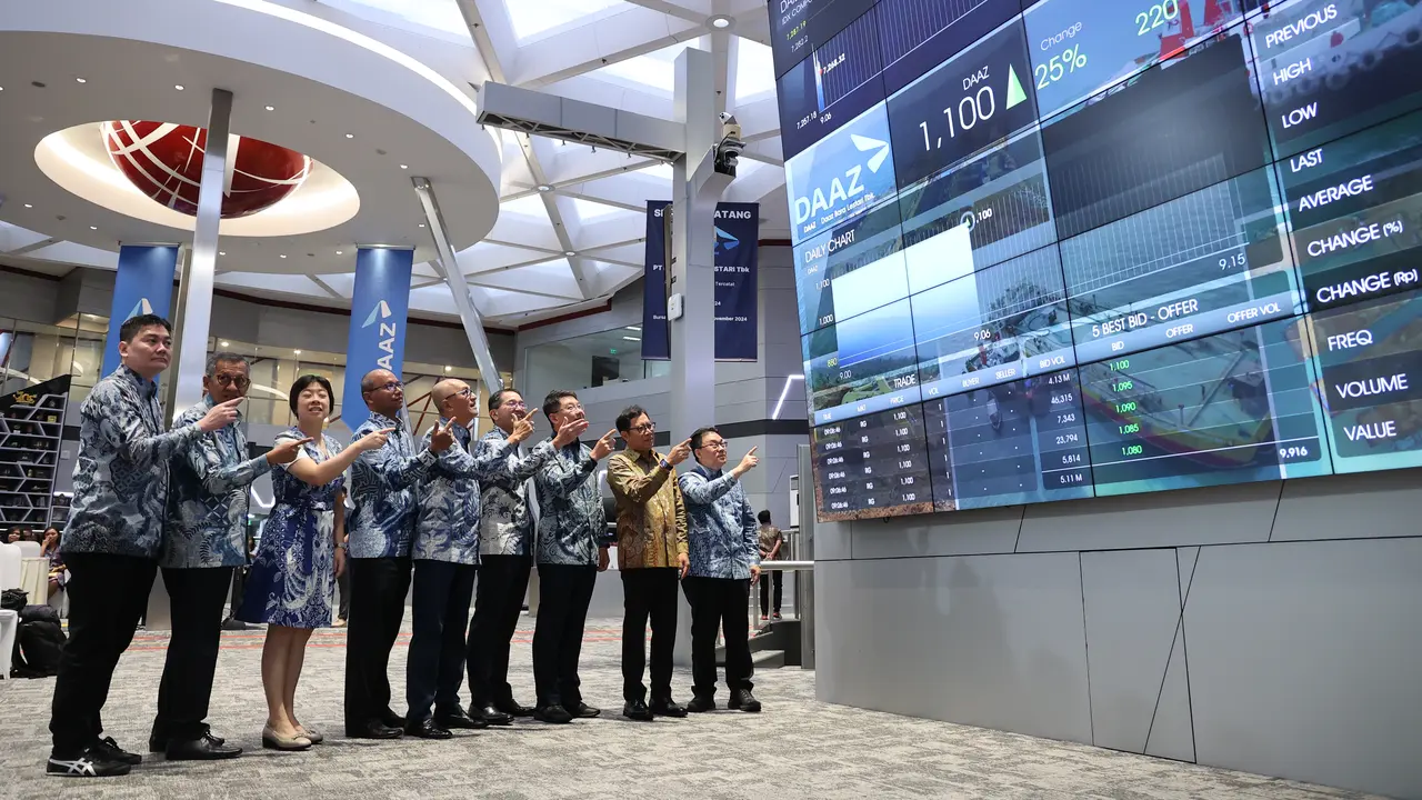 Pencatatan perdana saham PT Daaz Bara Lestari Tbk (DAAZ), 11 November 2024. (Foto: BEI)
