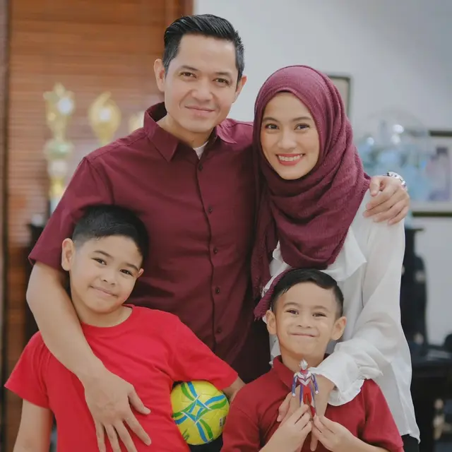 Keluarga Pasangan Alyssa dan Dude (Instagram/ichasoebandono)