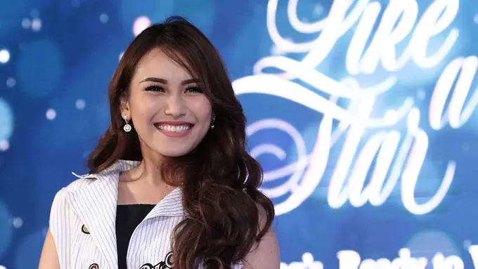 [Bintang] Ayu Ting Ting