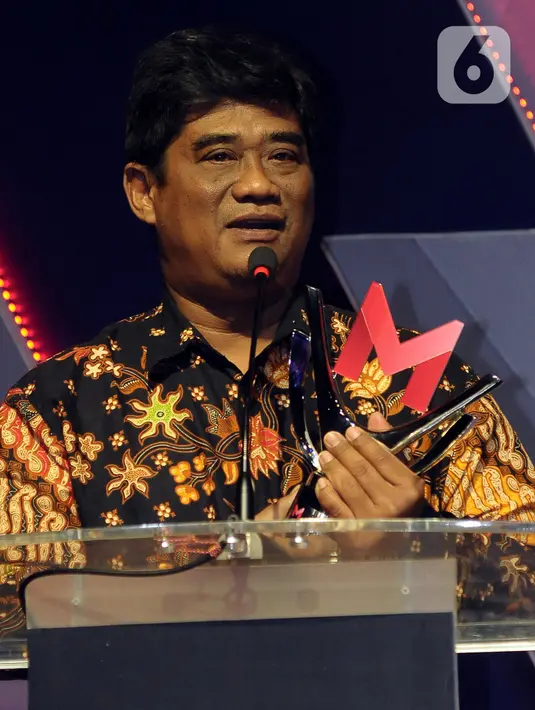 <p>Puger Mulyono menyampaikan sambutan saat menerima penghargaan sosok inspiratif bidang sosial pada acara Merdeka Awards 2023 di SCTV Tower, Jakarta, Rabu (30/8/2023). Apresiasi dan penghargaan ini diharapkan menjadi penyemangat bagi semua pihak agar terus berinovasi dan menginspirasi untuk Indonesia. (merdeka.com/Imam Buhori)</p>