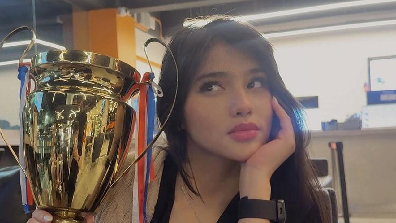 Profil Davina Karamoy, Aktris dan Penyanyi Berbakat dengan Karier Moncer di Dunia Hiburan