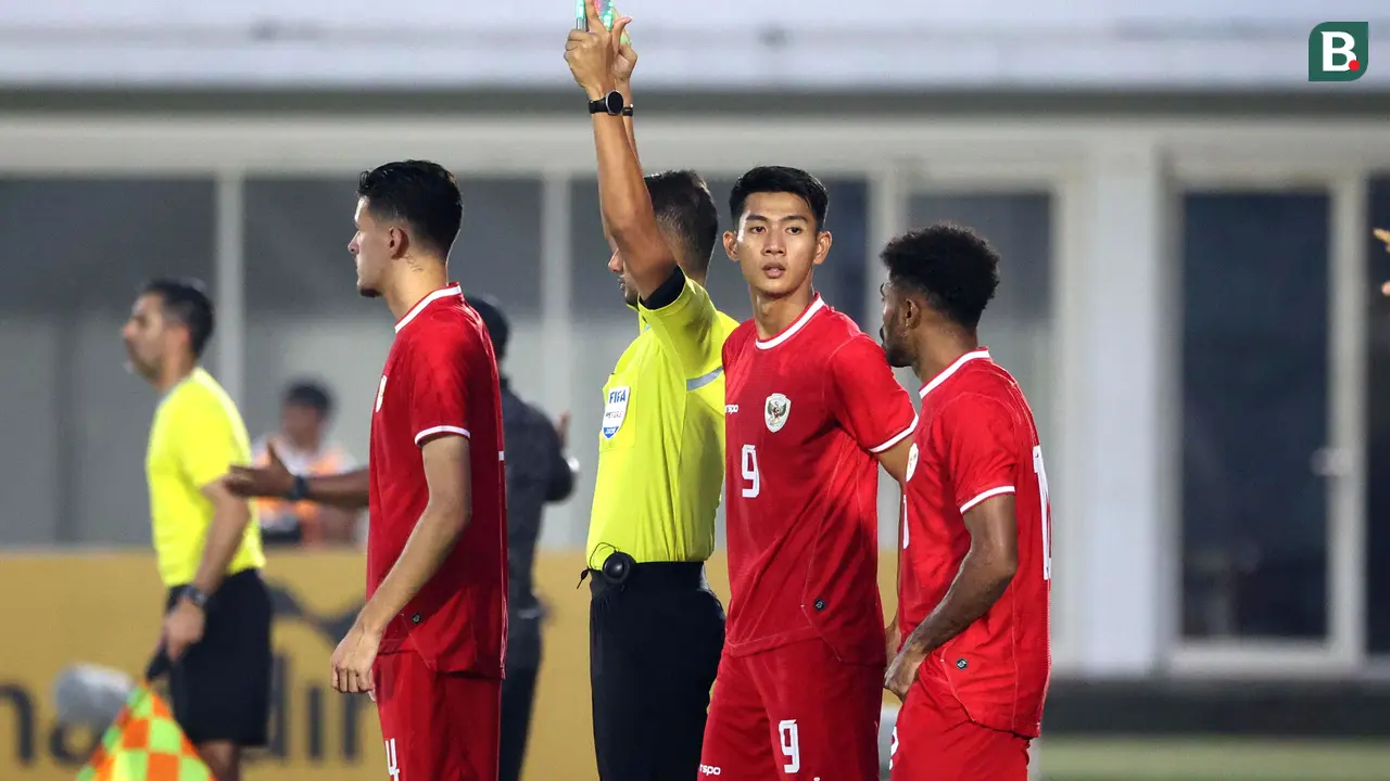 Foto: Laga Perdana Malik Risaldi Bersama Timnas Indonesia saat Laga Uji Coba Melawan Tanzania