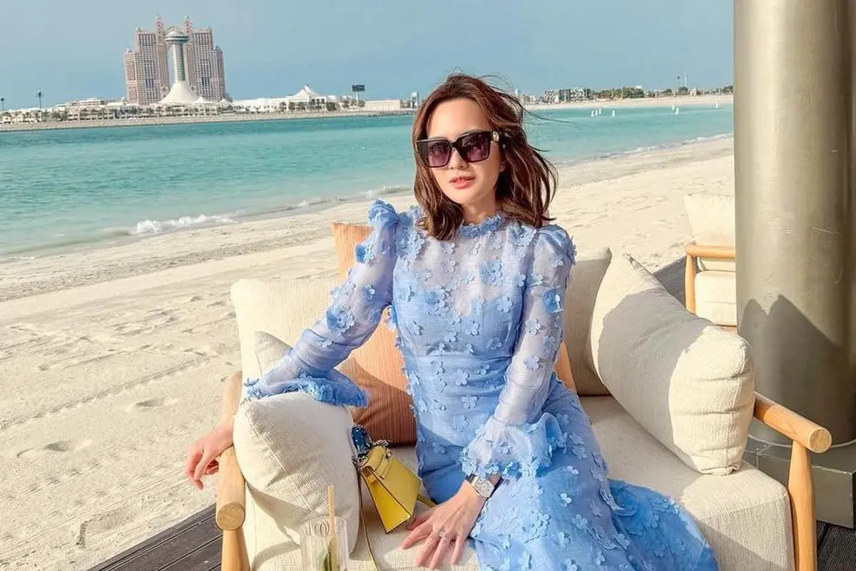 Shandy Aulia liburan di Dubai yang sedang mengalami bencana banjir