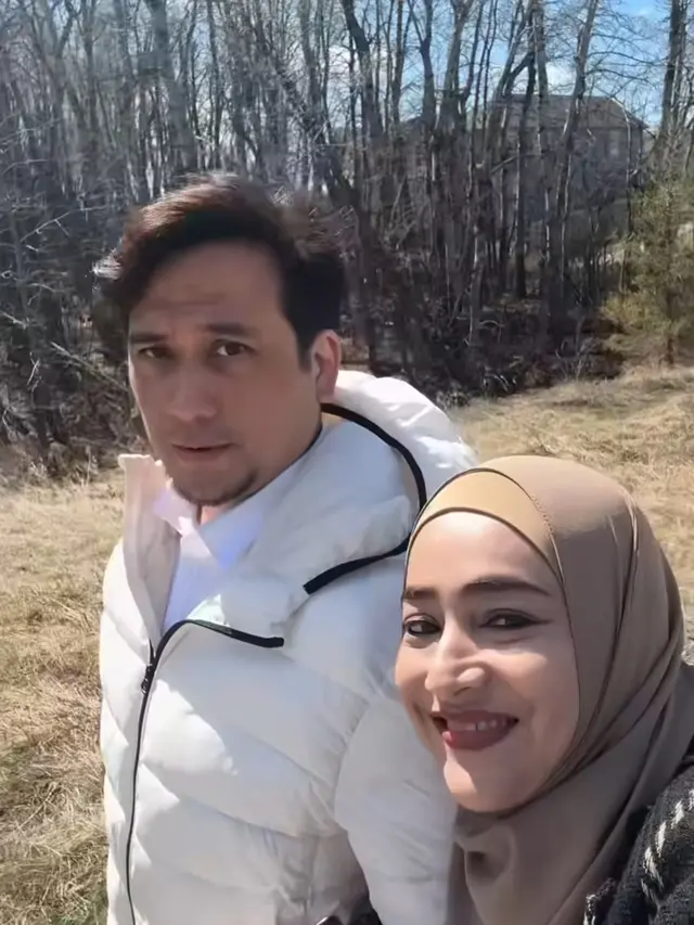 Cindy Fatikasari di Kanada