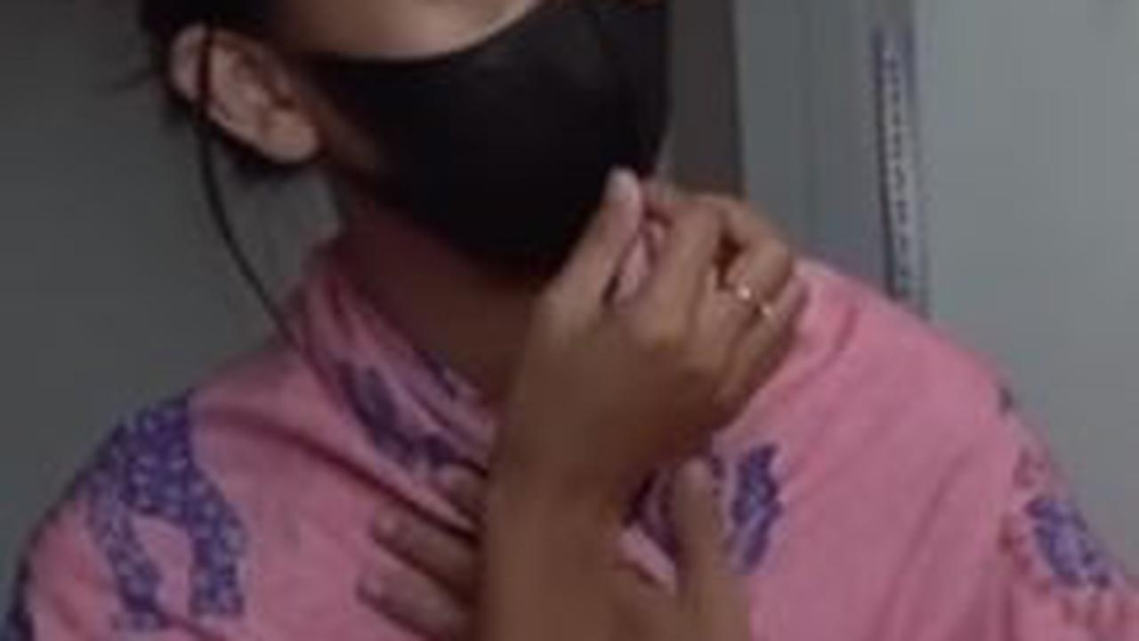 <i>"</i>Engga, enggak kenal sama 8 terpidana dan Pegi Setiawan sama sekali. Karena film kan jadi masyarakat tergiring opini.<br><br>Padahal sebenarnya saya gak tahu sama sekali," kata Linda ditemui usai pemeriksaan.<br>