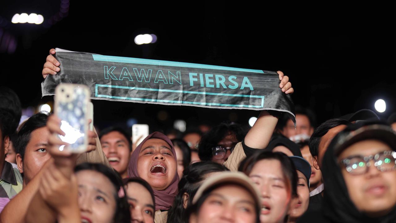 FOTO: Fiersa Besari Hangatkan Panggung KLBB 2026 di Senayan