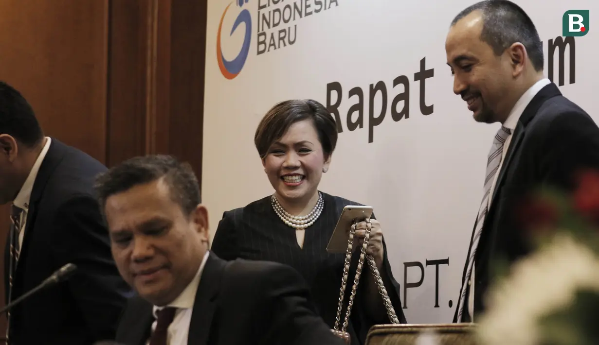 Direktur Programing SCM, Harsiwi Achmad, saat jumpa pers di Hotel Sultan, Jakarta, Kamis (8/3/2018). Emtek resmi memegang hak siar Liga 1 Indonesia 2018. (Bola.com/M Iqbal Ichsan)