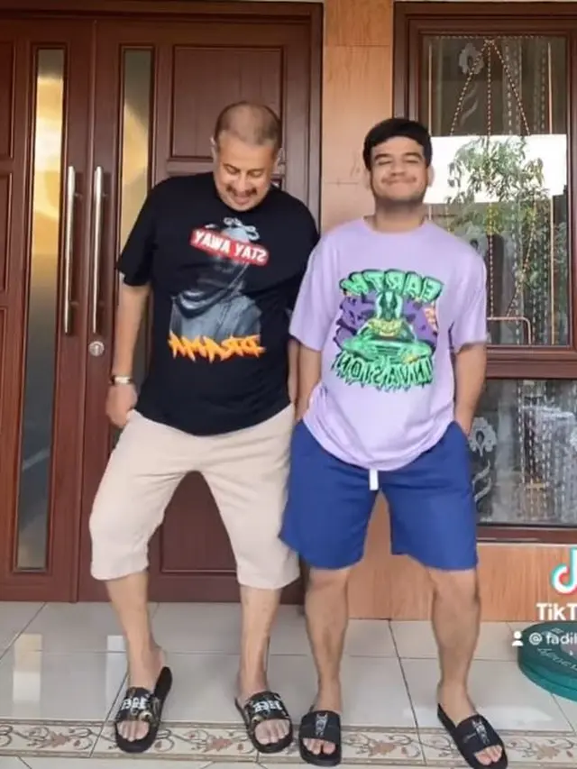 6 Potret Kedekatan Fadil Jaidi dan Sang Ayah, Kompak Bikin Konten Lucu
