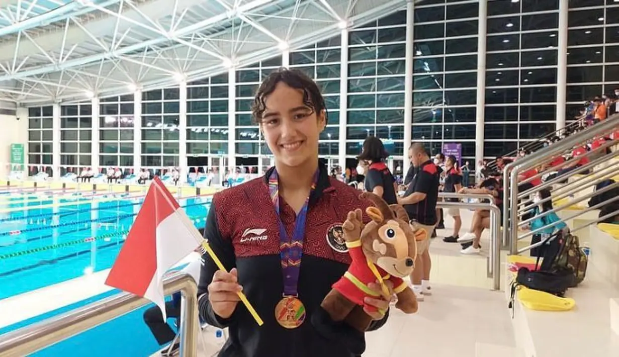 Masniari Wolf berhasil meraih medali emas untuk nomor 50 meter gaya punggung putri saat SEA Games 2023 di Aquatics Center, Kamboja, pada Minggu [7/5/2023]. [Foto: IG/pbrsi].