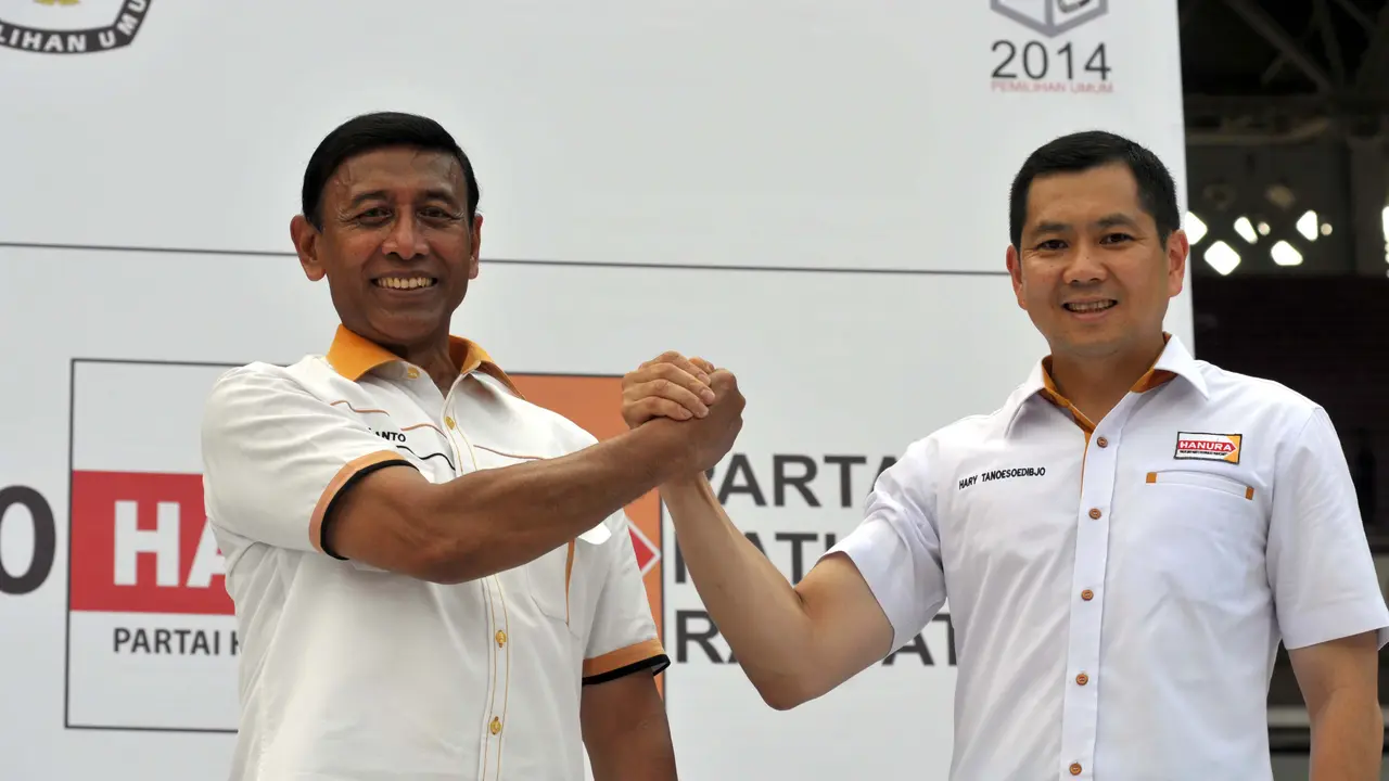 Wiranto (kiri) dan Hary Tanoesoedibjo