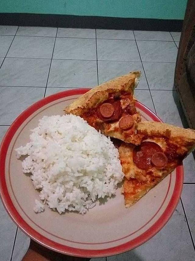 Enggak Habis Pikir, 6 Potret Nasi Lauk Kue dan Roti Ini Bikin Geleng Kepala