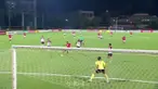 Hang Yuen kalah telak 1-4 oleh tim tamu Benfica Macau di Piala AFC pada Rabu (2/5). Blunder demi blunder dibuat oleh barisan perta...