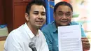 Setelah guyonan tersebut terlontar, Raffi meminta maaf secara terbuka kepada para wartawandan  Raffi lanjutkan dengan mendatangi Dewan Pers. (Nurwahyunan/Bintang.com)