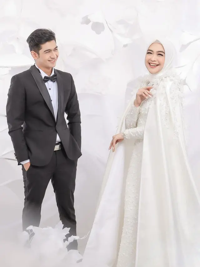 [Fimela] Prewedding Ria Ricis dan Teuku Ryan