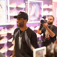 Kyrie Irving di Jakarta untuk Peluncuran ANTA KAI 3 Triple Black. dok. ANTA