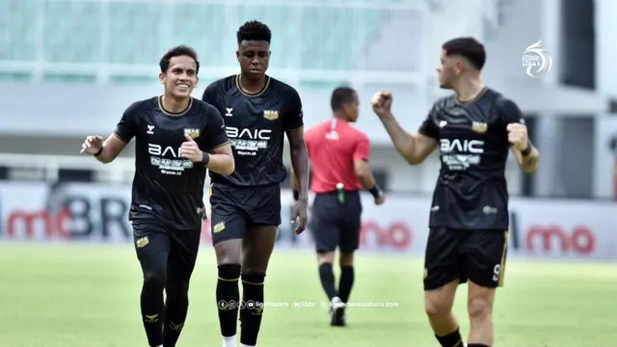 Prediksi Dewa United vs PSBS Biak 23 Mei 2025