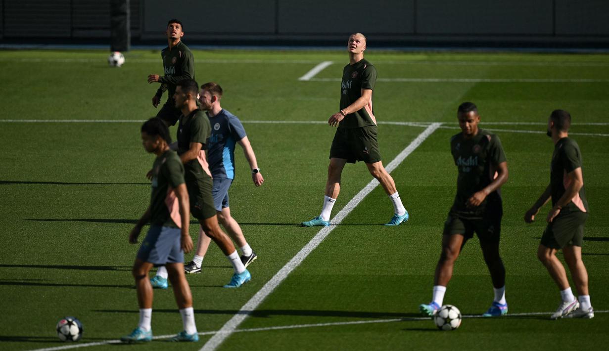 Dalam empat pertandingan itu, tim asuhan pelatih Pep Guardiola mencetak 11 gol dan kebobolan tiga. (Oli SCARFF/AFP)