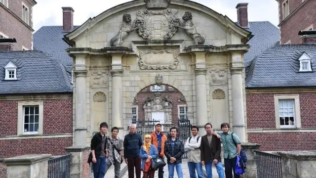 6 Potret Adit Jayusman, Pria yang Dikabarkan dekat dengan Ayu Ting Ting