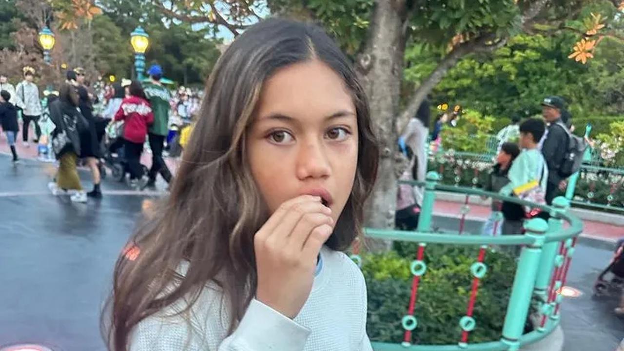Ada juga yang menyebut jika Sarah memiliki wajah yang begitu mirip dengan sang ayah, Andrew White.<br>