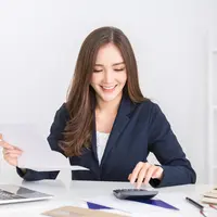 Menyiapkan dana darurat./Copyright shutterstock.com/g/chungyam