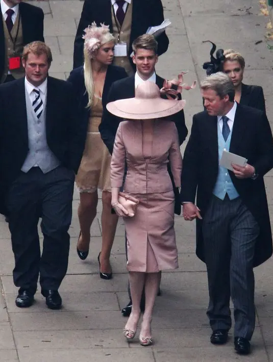 Bahkan Louis pun jadir di pernikahan Pangeran William dan Kate Middleton pada tahun 2011 lalu. (Getty Images/Cosmopolitan)