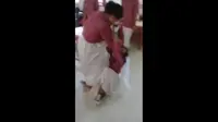 Dipanas-panasi Teman, 2 Siswi SMA Saling Jambak di Dalam Kelas