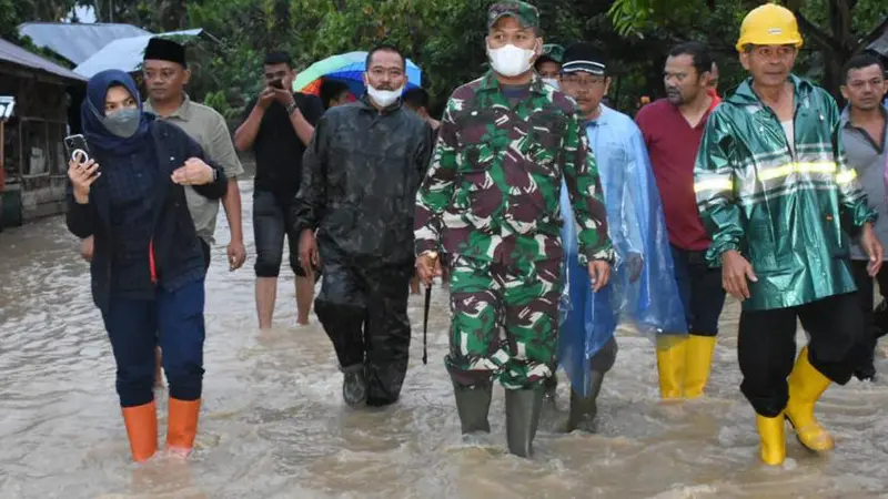 Banjir di Mandiling Natal