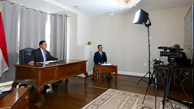 Presiden Prabowo Subianto menggelar rapat terbatas atau ratas melalui video conference dengan beberapa jajaran Kabinet Merah Putih membahas erupsi gunung Lewotobi Laki-Laki, Nusa Tenggara Timur (NTT).
