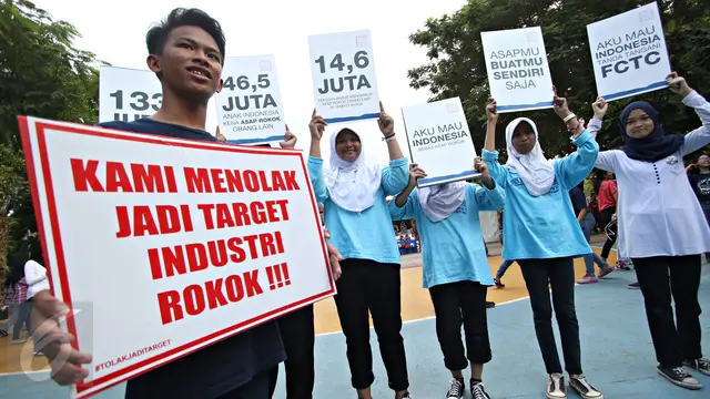 20151121-Siswa se-Jakarta dan Bandung Serukan Larangan Iklan Rokok di Sekolah-Jakarta