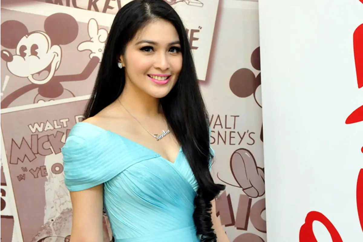 Sandra Dewi
