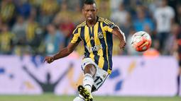 Luis Nani pindah ke Fenerbahce dari Manchester United musim lalu dan hanya bertahan satu musim sebelum memutuskan hijrah ke Valencia. (www.squawka.com)