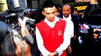 Selasa (15/4/2014), sejatinya menjadi hari penentuan untuk nasib hukum gitaris band Geisha, Roby Satria. Sayang, lagi-lagi sidang harus ditunda hingga pekan depan. (Liputan6.com/Miftahul Hayat).