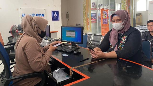 PT Pos Indonesia (Persero) telah memulai penyaluran bantuan subsidi upah (BSU) sejak Rabu 2 November 2022 (Istimewa)