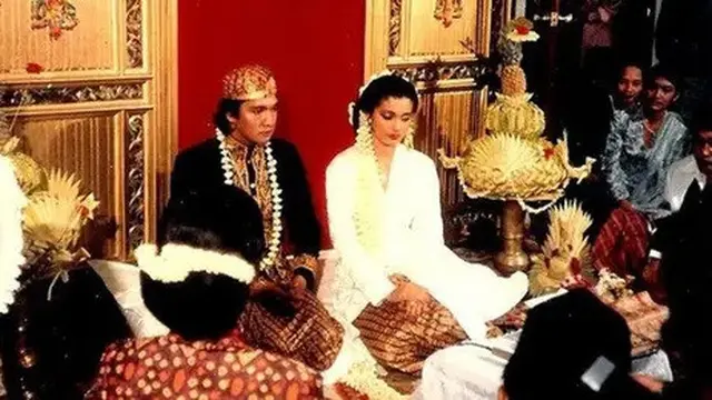 Potret Lawas Pernikahan Artis
