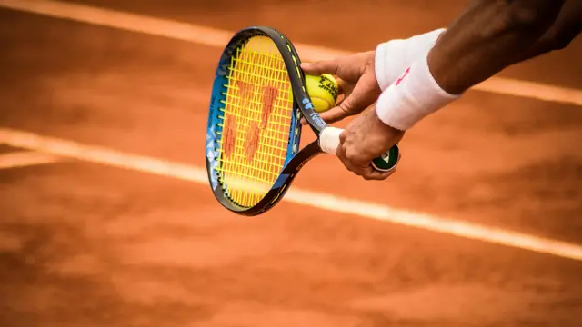 Tenis
