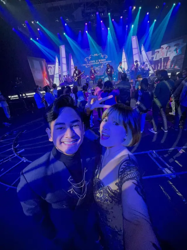 Pipinya Dicium, Ini 7 Potret Kebersamaan Chika Jessica dan Dwi Andhika