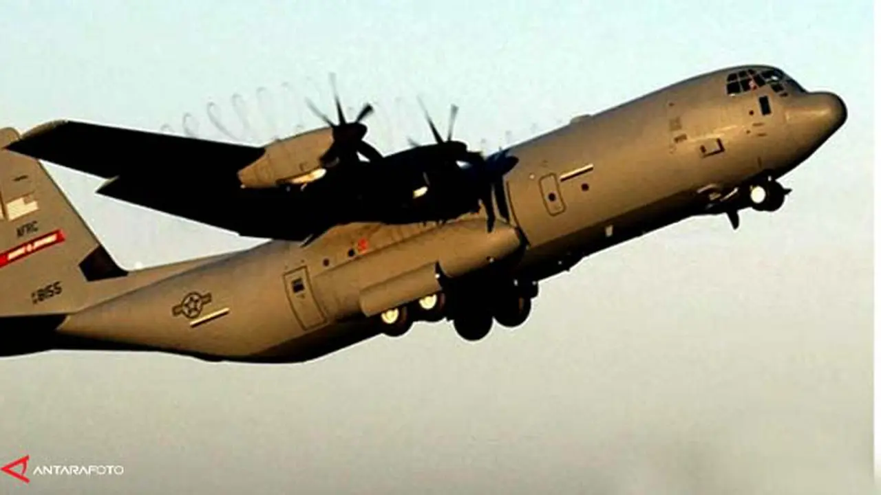 pesawat-hercules-130718c.jpg