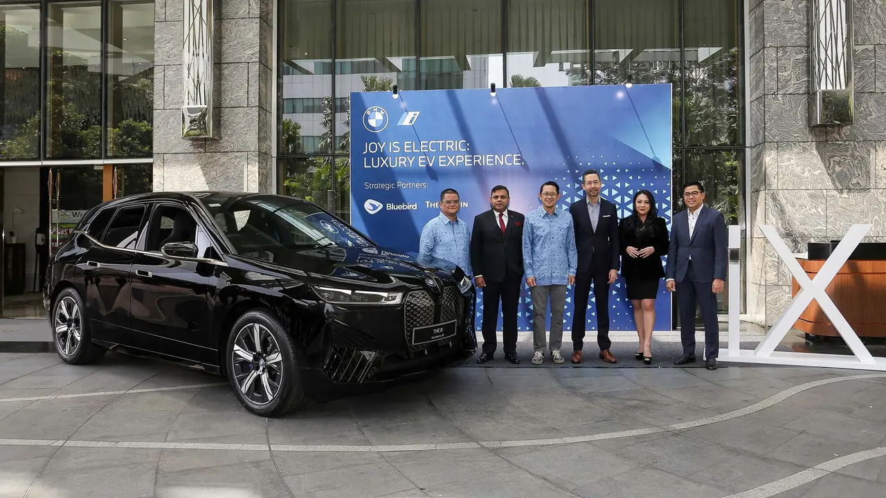 Mobil Listrik Mewah BMW iX Jadi Operasional Bluebird (ist)