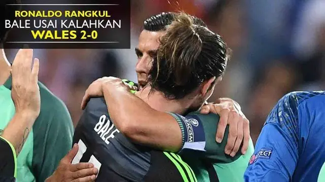 Momen menarik dilakukan dua bintang Real Madrid usai laga Portugal Vs Wales, Cristiano Ronaldo merangkul Gareth Bale.