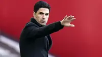 Perjalanan Mikel Arteta saat melatih Arsenal di musim ini bisa mengalami pasang surut. Sempat terpuruk di awal musim, Arteta akhirnya menemukan formula terbaiknya untuk membalikkan keadaan. Terbukti, saat ini The Gunners berhasil menempati peringkat ke-4 klasemen Liga Inggris. (AFP/Pool/Tim Keeton)