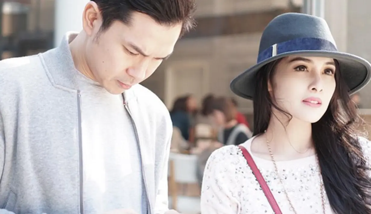 Sandra Dewi dan Harvey Moeis menjadi pusat perhatian saat menggelar resepsi pernikahan di Disneyland, Jepang, pada hari ini (14/11). Berada di Jepang beberapa hari sebelum resepsi digelar, Sandra dan Harvey lakukan berbagai hal. (Instagram/sandradewi88)