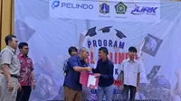 PT Pelabuhan Indonesia (Persero) atau Pelindo memberikan dana bantuan pendidikan kepada ratusan pelajar di Jakarta Utara. Tujuannya, guna mendorong para pelajar melanjutkan pendidikan ke jenjang yang lebih tinggi (Istimewa)